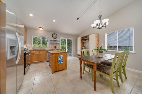 915 Foothill Dr, Windsor, CA 95492 photo 8
