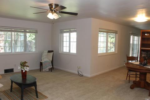 710 W D St N, Dixon, CA 95620 photo 3
