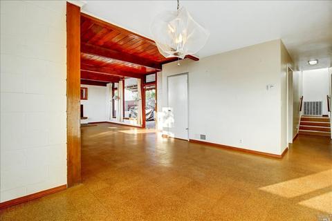 30 La Vuelta St, Vallejo, CA 94590 photo 10