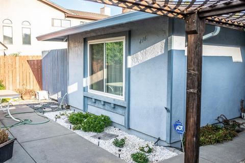 416 Hartwick Ln, Fairfield, CA 94533 photo 2