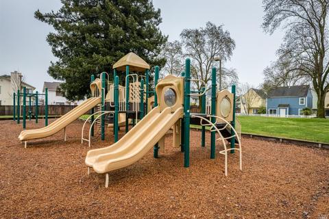 8228 Windmill Farms Dr, Cotati, CA 94931 photo 31