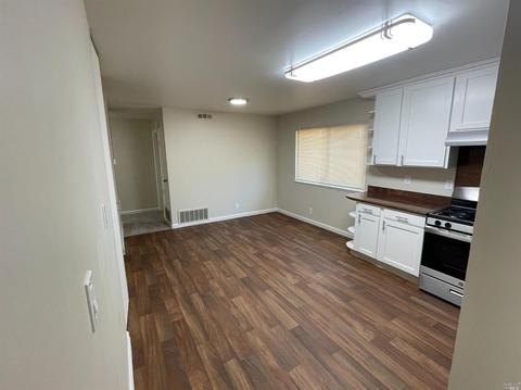 130 Hamilton Ct, Vallejo, CA 94589 photo 8