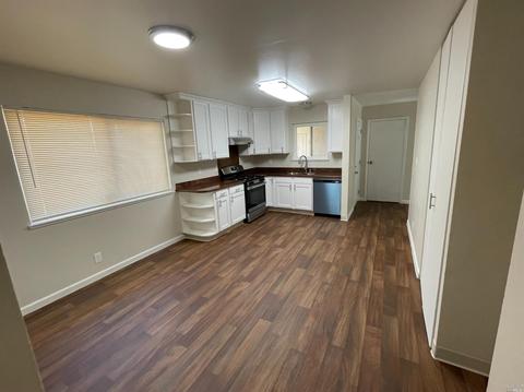 130 Hamilton Ct, Vallejo, CA 94589 photo 6