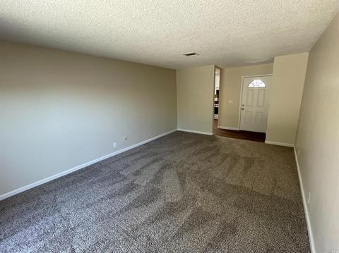 130 Hamilton Ct, Vallejo, CA 94589 photo 4