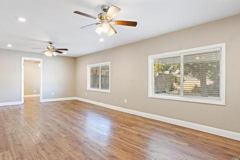 201 Pinole Ave, Rodeo, CA 94572 photo 4