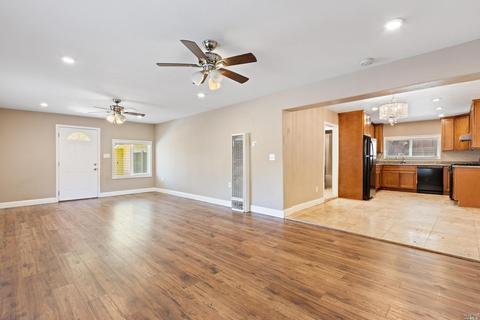 201 Pinole Ave, Rodeo, CA 94572 photo 3
