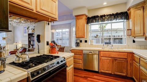 142 Bald Eagle Dr, Vacaville, CA 95688 photo 13