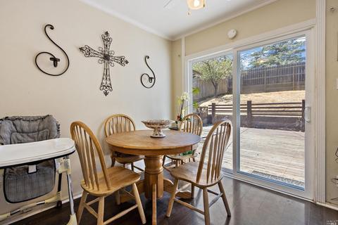141 Howard Ave, Vallejo, CA 94589 photo 6