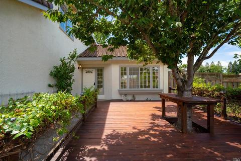 9250 Foxwood Dr, Windsor, CA 95492 photo 4