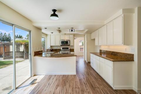9250 Foxwood Dr, Windsor, CA 95492 photo 15