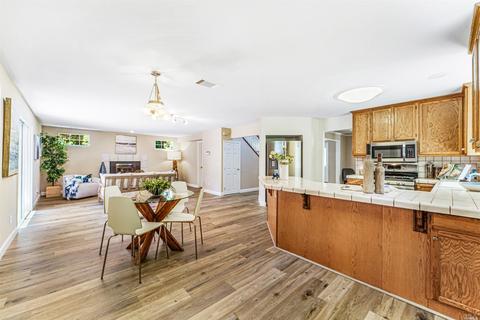 616 E J St, Benicia, CA 94510 photo 10