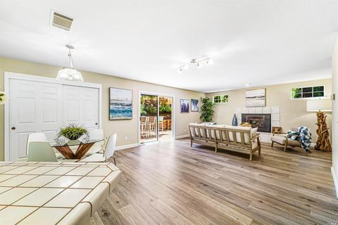 616 E J St, Benicia, CA 94510 photo 9