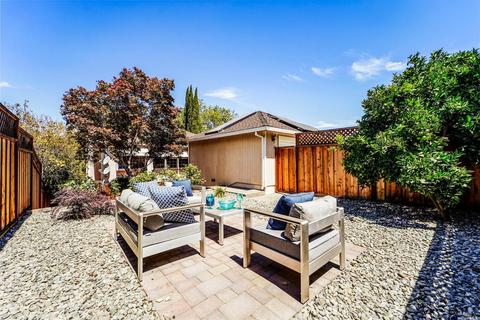 616 E J St, Benicia, CA 94510 photo 28