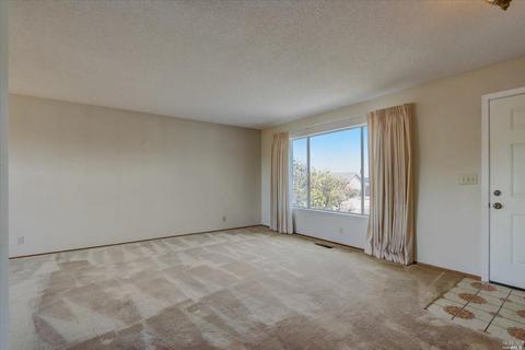 1822 Pheasant Dr, Hercules, CA 94547 photo 3