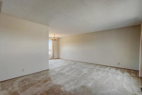 1822 Pheasant Dr, Hercules, CA 94547 photo 2