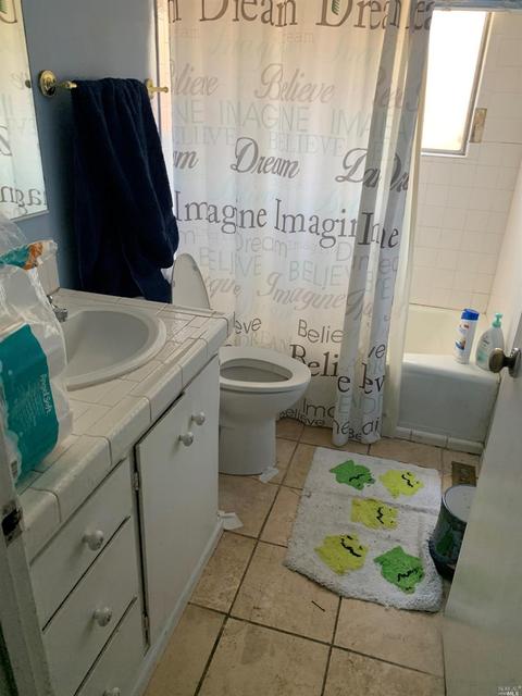 521 Roleen Dr, Vallejo, CA 94589 photo 2