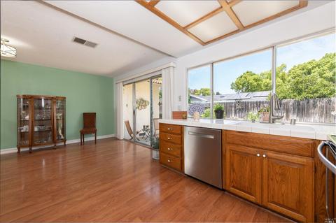 749 Corte Granada, Vacaville, CA 95688 photo 15