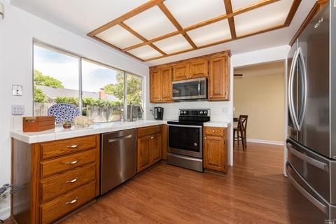 749 Corte Granada, Vacaville, CA 95688 photo 17