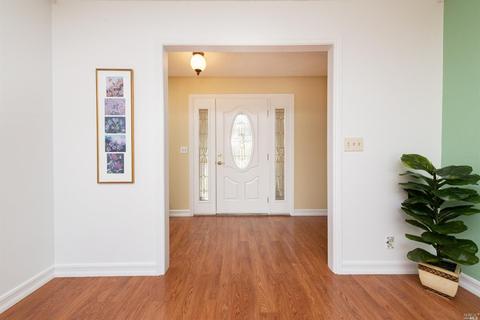 749 Corte Granada, Vacaville, CA 95688 photo 8
