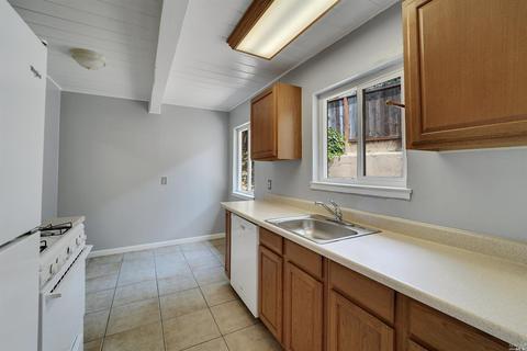 2073 Overhill Rd, Concord, CA 94520 photo 13
