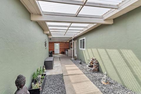 947 Brookwood Ave, Vallejo, CA 94591 photo 4