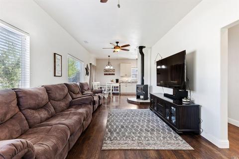 293 E Valley St, Willits, CA 95490 photo 3