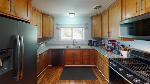 3560 Baxter Ave, Napa, CA 94558 photo 2