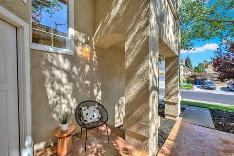 484 Bald Eagle Dr, Vacaville, CA 95688 photo 9