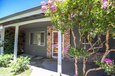 140 E Deodara St, Vacaville, CA 95688 photo 7