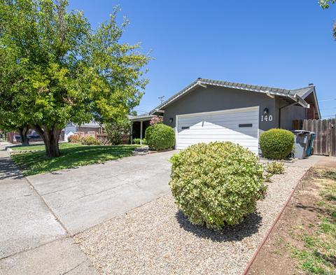 140 E Deodara St, Vacaville, CA 95688 photo 3