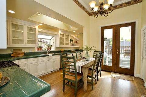 360 Randolph St, Napa, CA 94559 photo 8