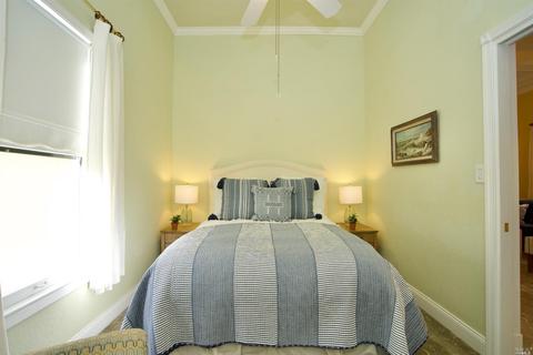 360 Randolph St, Napa, CA 94559 photo 17