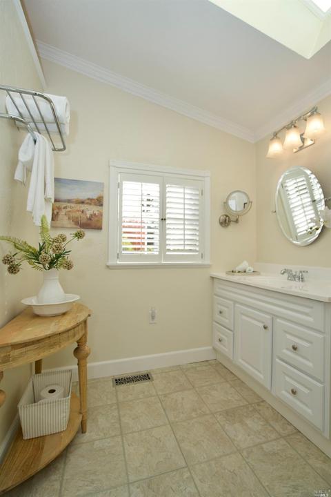 360 Randolph St, Napa, CA 94559 photo 19