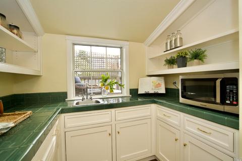 360 Randolph St, Napa, CA 94559 photo 11