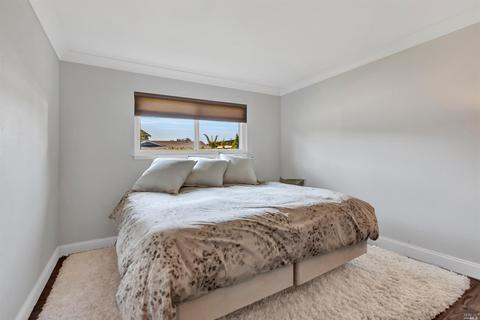 528 Brooke Dr, Vallejo, CA 94591 photo 14