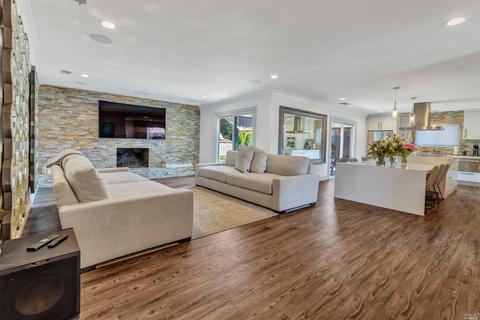 528 Brooke Dr, Vallejo, CA 94591 photo 4