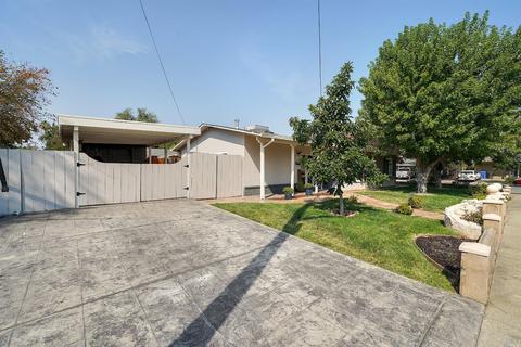 1197 Charles Ct, Concord, CA 94520 photo 2