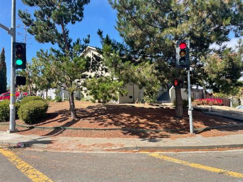 229 Alhambra Ave, Vallejo, CA 94591 photo 3