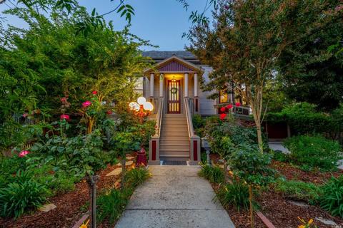 1733 Pine St, Napa, CA 94559 photo 1