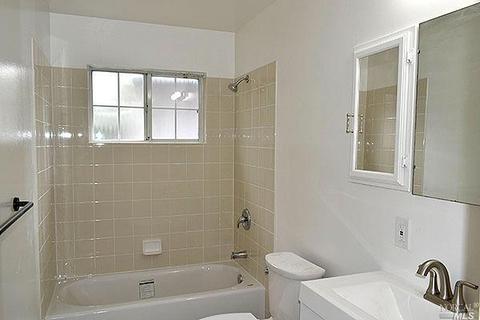 372 Pepper Dr, Vallejo, CA 94589 photo 24