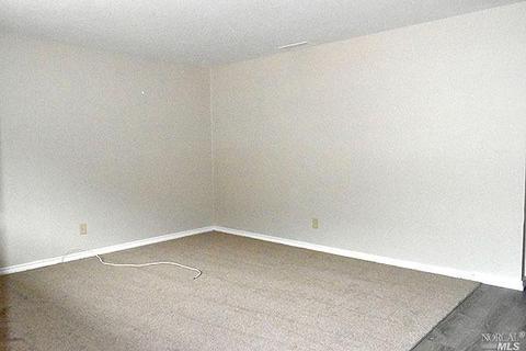 372 Pepper Dr, Vallejo, CA 94589 photo 4