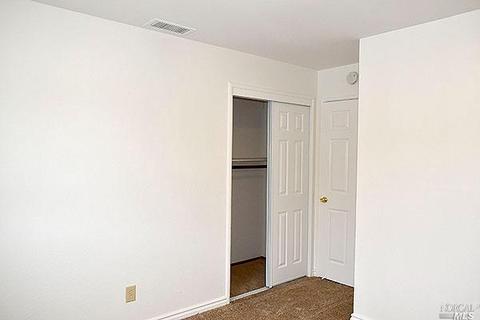372 Pepper Dr, Vallejo, CA 94589 photo 23