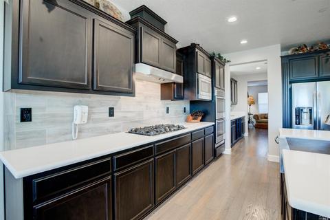 660 Elderberry Loop, Vacaville, CA 95688 photo 7