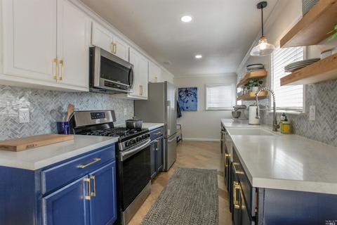 726 Vervais Ave, Vallejo, CA 94591 photo 3