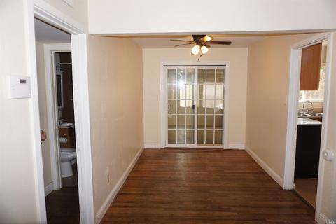 946 Pine St, Vallejo, CA 94590 photo 5