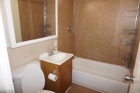 946 Pine St, Vallejo, CA 94590 photo 9