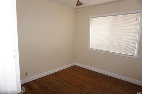 946 Pine St, Vallejo, CA 94590 photo 11