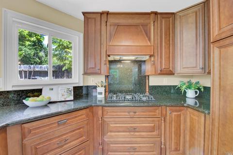 136 Bald Eagle Dr, Vacaville, CA 95688 photo 12