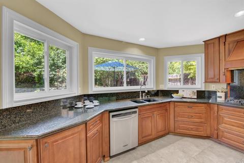 136 Bald Eagle Dr, Vacaville, CA 95688 photo 13