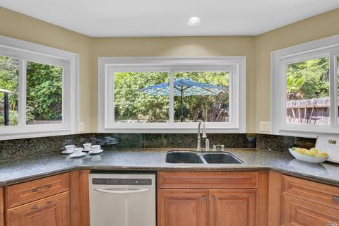 136 Bald Eagle Dr, Vacaville, CA 95688 photo 14